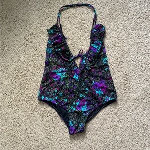 One piece bathing suit